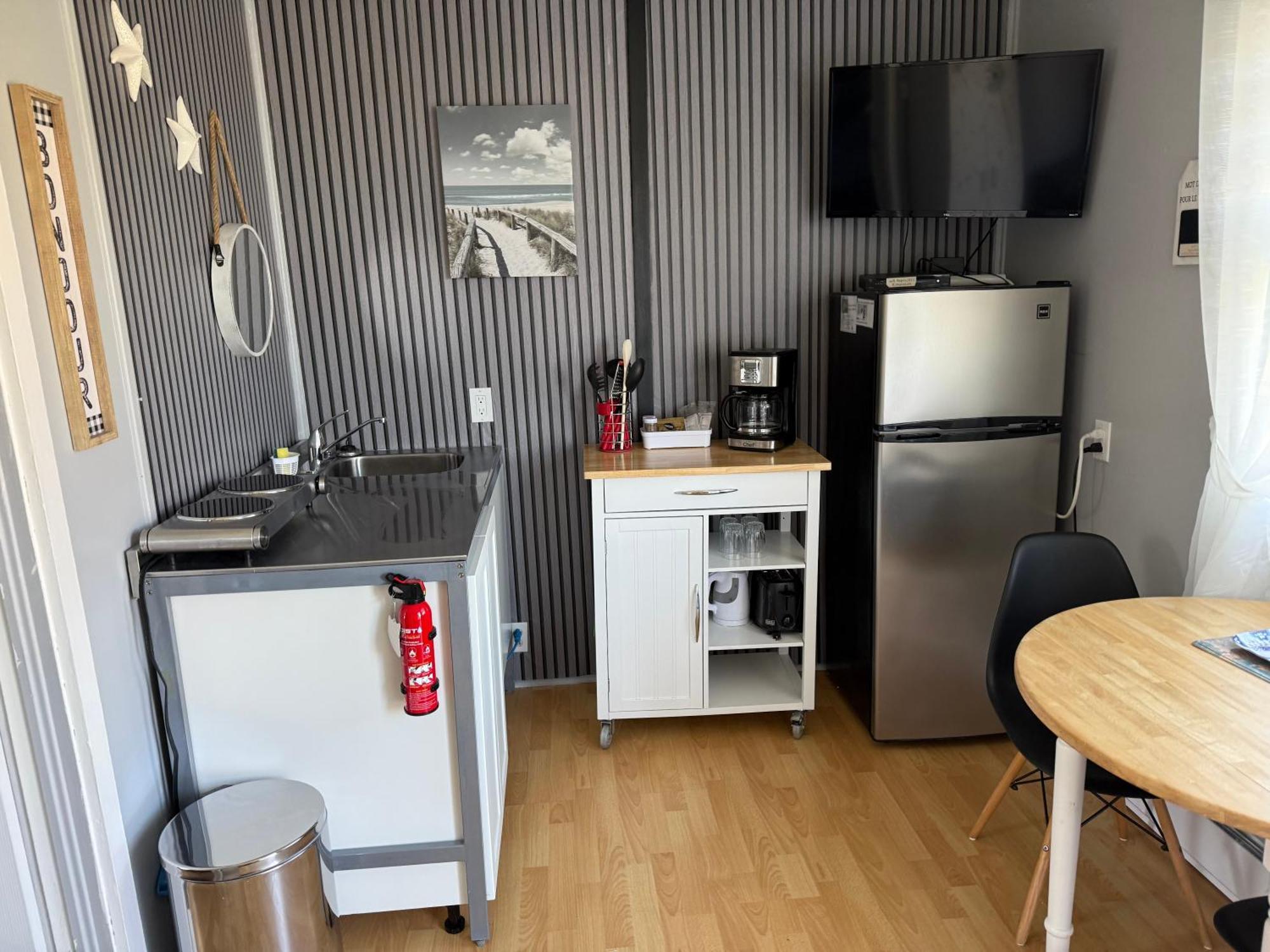 Motel Le Repos Percé Zewnętrze zdjęcie