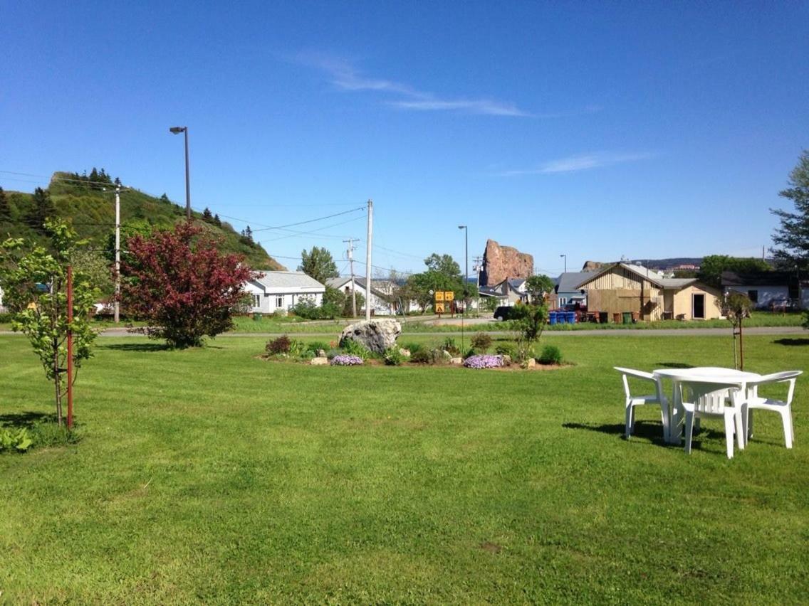 Motel Le Repos Percé Zewnętrze zdjęcie